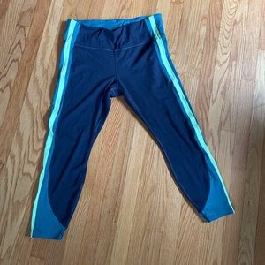 Athleta Crunch 7/8 Tight with Stripe